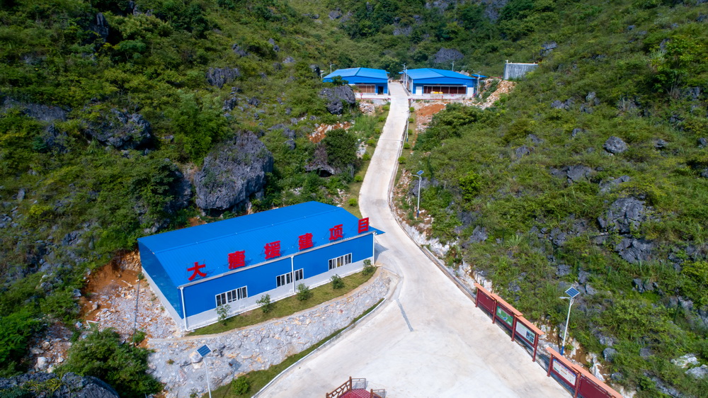 中國大唐援建的七百弄雞種雞育種場(chǎng)--黃嘉標攝1.jpg
