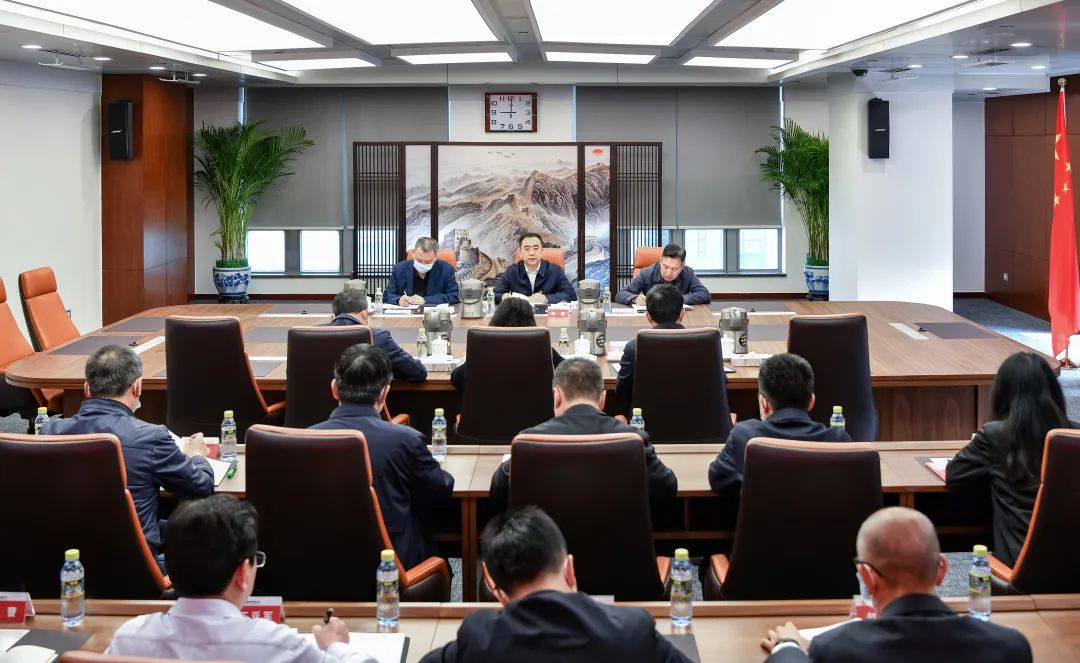 4,26會(huì )議.jpg